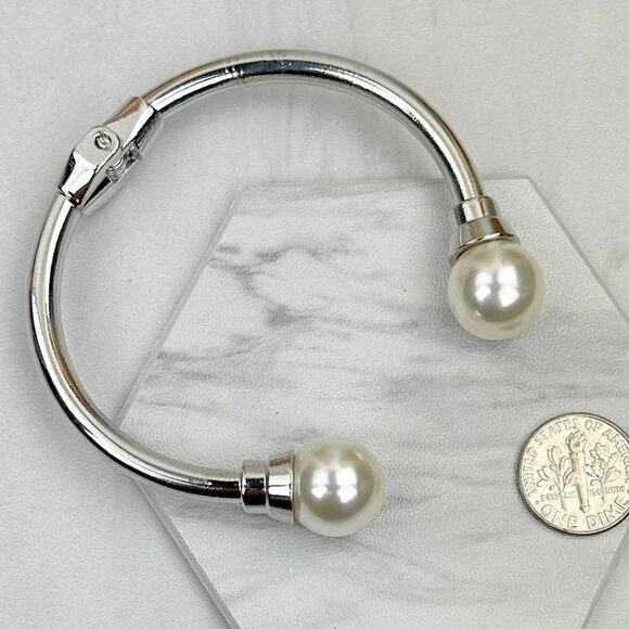 Silver and Cream Pearl Hinged Cuff Bracelet - Picture 1 of 1